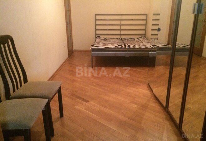 Satılır 4 otaqlı köhnə tikili 96 m², Nərimanov r., photo 8 from 15