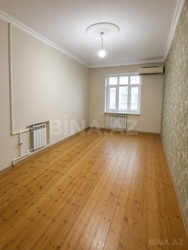 Сдаётся 3-комн. вторичка 80 м², м. Мемар Аджеми, photo 1 from 12