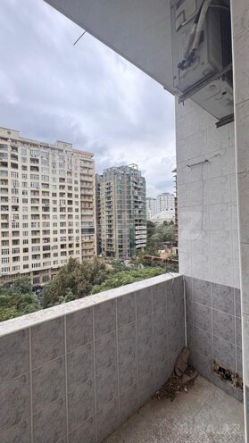 İcarəyə verilir 4 otaqlı yeni tikili 210 m², 28 May m., photo 30 from 32