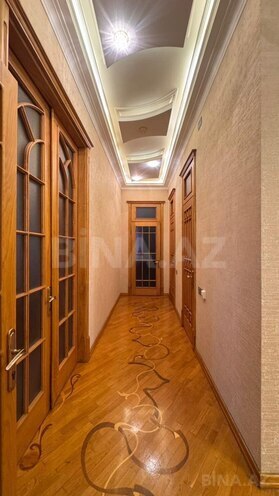 İcarəyə verilir 4 otaqlı yeni tikili 210 m², 28 May m., photo 21 from 32