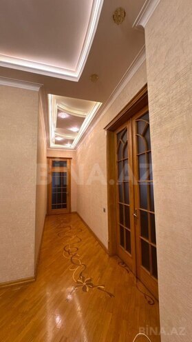 İcarəyə verilir 4 otaqlı yeni tikili 210 m², 28 May m., photo 20 from 32