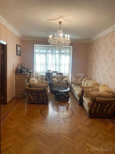 İcarəyə verilir 4 otaqlı köhnə tikili 95 m², Yasamal r., photo 1 from 18