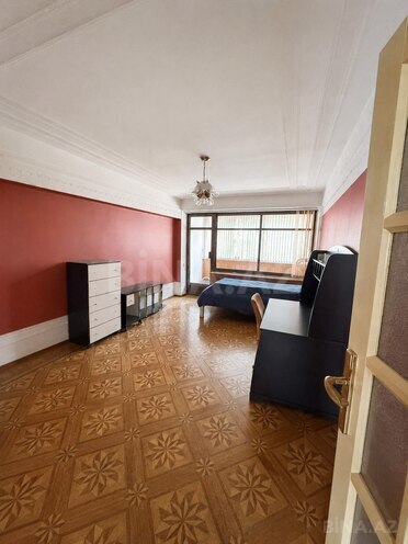 Satılır 4 otaqlı köhnə tikili 190 m², Nəsimi r., photo 14 from 16