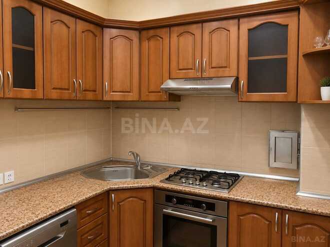 Сдаётся 2-комн. новостройка 79 м², м. 8 ноября, photo 9 from 11