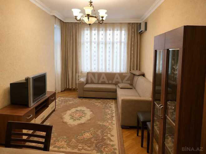 Сдаётся 2-комн. новостройка 79 м², м. 8 ноября, photo 1 from 11