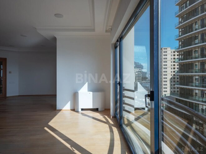 İcarəyə verilir 5 otaqlı ofis 170 m², 28 May m., photo 11 from 29