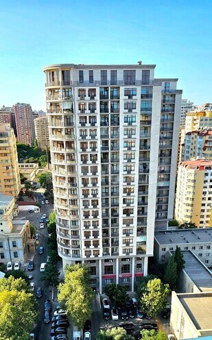 Satılır 4 otaqlı yeni tikili 181 m², 28 May m., photo 1 from 28