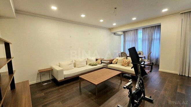 Satılır 4 otaqlı yeni tikili 181 m², 28 May m., photo 3 from 28