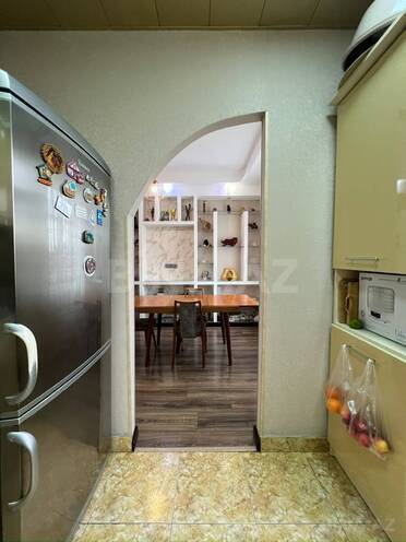Satılır 4 otaqlı köhnə tikili 100 m², Azadlıq Prospekti m., photo 23 from 31