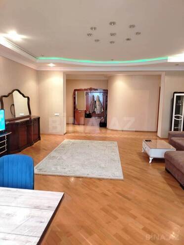 İcarəyə verilir 3 otaqlı yeni tikili 140 m², 28 May m., photo 4 from 18