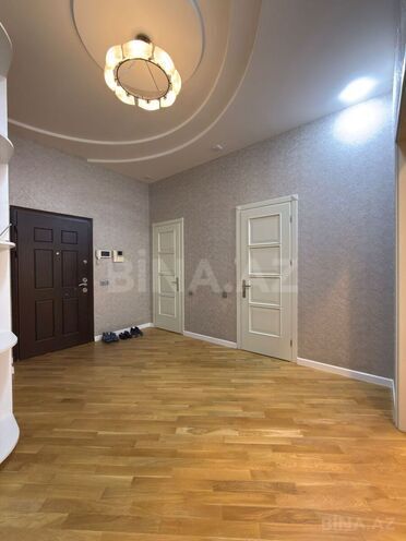 Продаётся 3-комн. вторичка 167 м², Насиминский  р., photo 12 from 20
