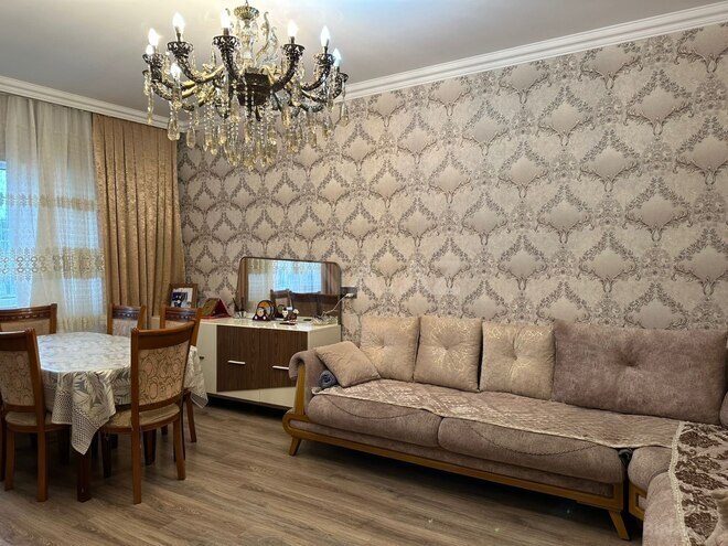 Продаётся 3-комн. вторичка 80 м², м. 8 ноября, photo 1 from 18