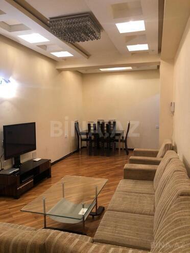 Сдаётся 3-комн. новостройка 120 м², м. Низами, photo 3 from 25