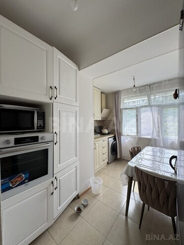 Продаётся 2-комн. вторичка 65 м², Ясамальский р., photo 4 from 14