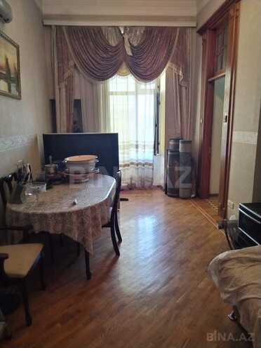 Satılır 5 otaqlı köhnə tikili 200 m², Nizami m., photo 12 from 30