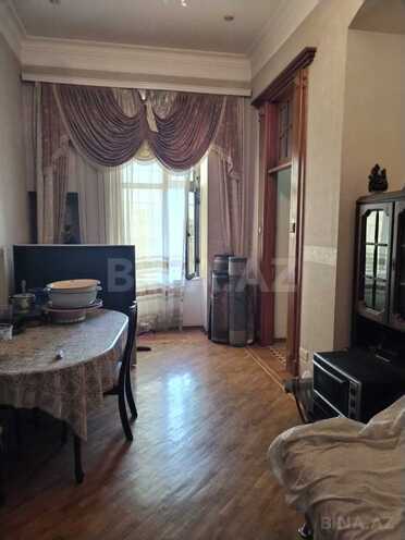 Satılır 5 otaqlı köhnə tikili 200 m², Nizami m., photo 14 from 30