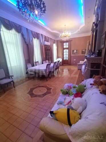 Satılır 5 otaqlı köhnə tikili 200 m², Nizami m., photo 3 from 30