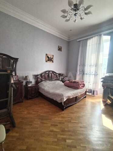 Satılır 5 otaqlı köhnə tikili 200 m², Nizami m., photo 9 from 30