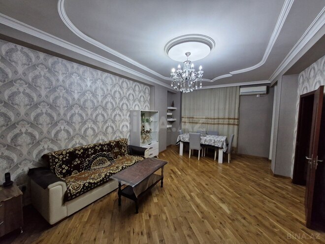 Сдаётся 2-комн. новостройка 65 м², м. Иншаатчылар, photo 1 from 11