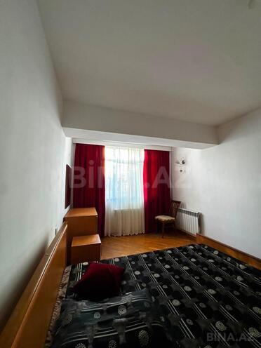 Сдаётся 3-комн. вторичка 110 м², м. Иншаатчылар, photo 4 from 17