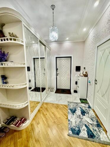 Продаётся 3-комн. новостройка 106 м², м. Кара Караев, photo 12 from 17
