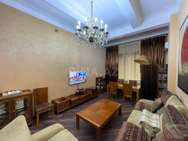 İcarəyə verilir 2 otaqlı köhnə tikili 90 m², Sahil m., photo 4 from 16