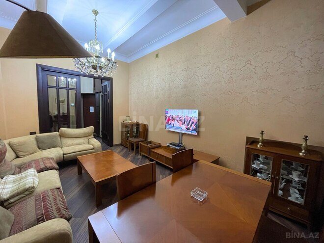 İcarəyə verilir 2 otaqlı köhnə tikili 90 m², Sahil m., photo 3 from 16