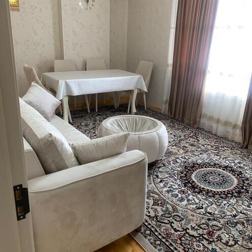 Сдаётся 2-комн. новостройка 70 м², м. Кара Караев, photo 1 from 14