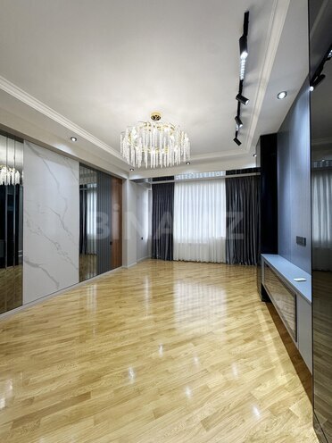 Продаётся 4-комн. новостройка 140 м², м. Кара Караев, photo 1 from 21