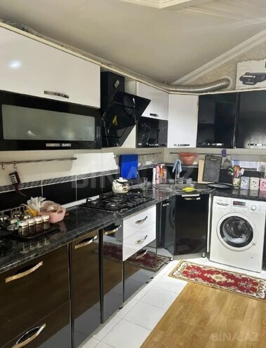 Продаётся 3-комн. вторичка 70 м², м. Нефтчиляр, photo 6 from 8