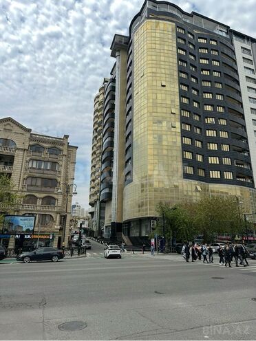 Сдаётся 3-комн. новостройка 143 м², м. Низами, photo 14 from 23