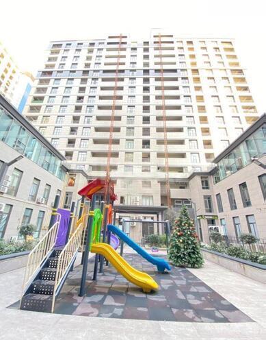 Продаётся 4-комн. новостройка 212 м², м. Элмляр Академиясы, photo 1 from 17