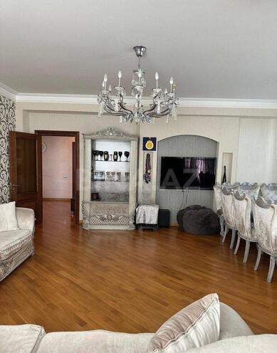 Продаётся 4-комн. новостройка 212 м², м. Элмляр Академиясы, photo 3 from 17