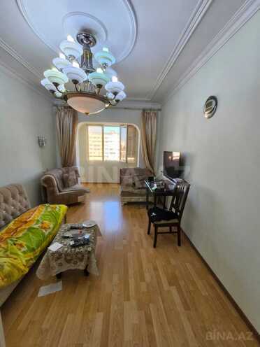 Satılır 4 otaqlı köhnə tikili 110 m², Xalqlar Dostluğu m., photo 5 from 23