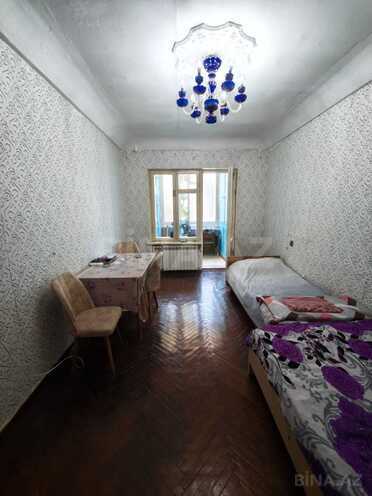Satılır 3 otaqlı köhnə tikili 70 m², Nizami m., photo 1 from 20
