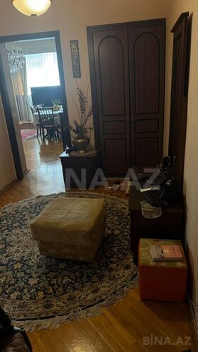 Продаётся 3-комн. вторичка 100 м², м. Элмляр Академиясы, photo 4 from 9