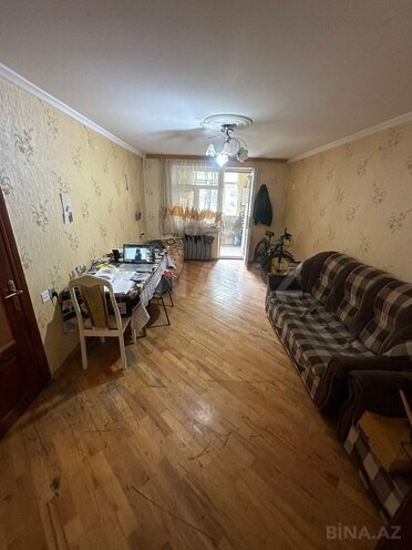 Продаётся 3-комн. вторичка 55 м², м. Иншаатчылар, photo 1 from 8