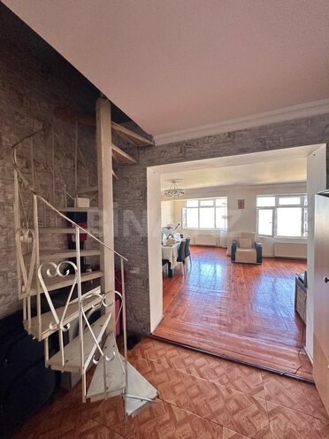Satılır 4 otaqlı köhnə tikili 100 m², Elmlər Akademiyası m., photo 8 from 17