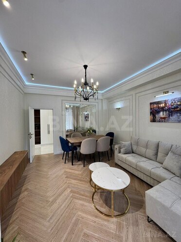 Продаётся 3-комн. новостройка 85 м², Насиминский  р., photo 1 from 13
