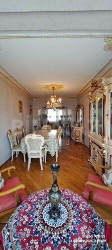 Satılır 4 otaqlı köhnə tikili 103 m², Həzi Aslanov q., photo 1 from 25