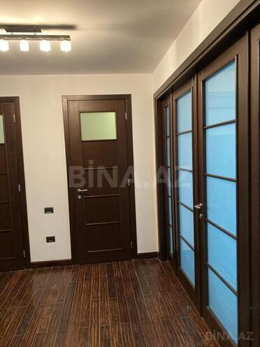 Satılır 3 otaqlı köhnə tikili 125 m², 28 May m., photo 15 from 21