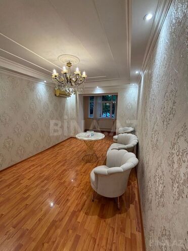 Satılır 2 otaqlı köhnə tikili 60 m², İnşaatçılar m., photo 4 from 16