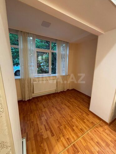 Satılır 2 otaqlı köhnə tikili 60 m², İnşaatçılar m., photo 6 from 16