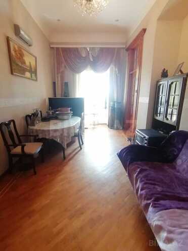 Satılır 6 otaqlı köhnə tikili 220 m², Nizami m., photo 14 from 30