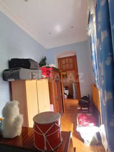 Satılır 6 otaqlı köhnə tikili 220 m², Nizami m., photo 16 from 30