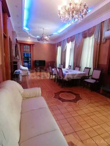 Satılır 6 otaqlı köhnə tikili 220 m², Nizami m., photo 4 from 30