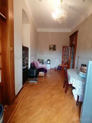 Satılır 6 otaqlı köhnə tikili 220 m², Nizami m., photo 12 from 30