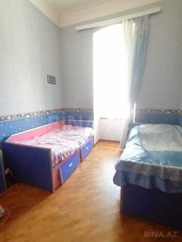 Satılır 6 otaqlı köhnə tikili 220 m², Nizami m., photo 11 from 30