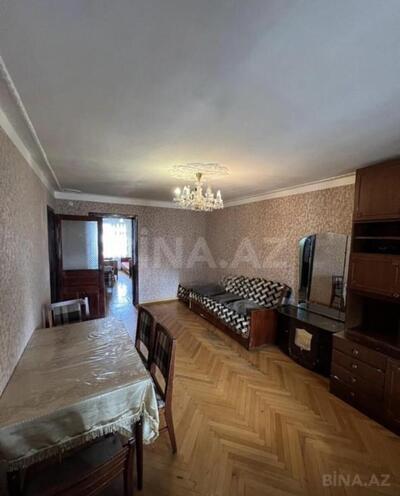 Satılır 3 otaqlı köhnə tikili 75 m², İnşaatçılar m., photo 6 from 9