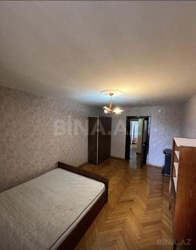 Satılır 3 otaqlı köhnə tikili 75 m², İnşaatçılar m., photo 8 from 9